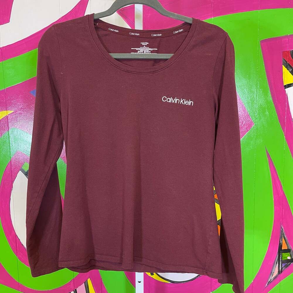 Calvin Klein Sleepwear, Long Sleeve Shirt. Size Medium. In excellent condition!